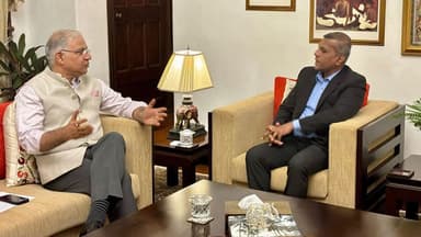 Indian envoy discusses reconstruction needs with Sri Lanka s Housing Minister after Cyclone Ditwah